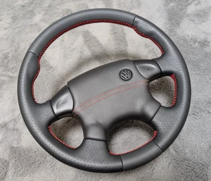 Volant CUIR NEUF VW Golf MK3 MK4 Polo 6N2 Passat B4 T4 W cuir avant - Picture 1 of 18
