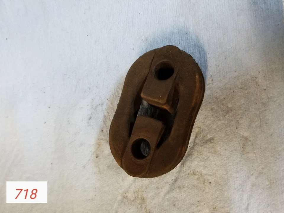 Cabide silenciador tubo de escape MITSUBISHI ENVIDAVOR FABRICANTE DE EQUIPAMENTO ORIGINAL 2004-2011 - Imagem 1 de 1