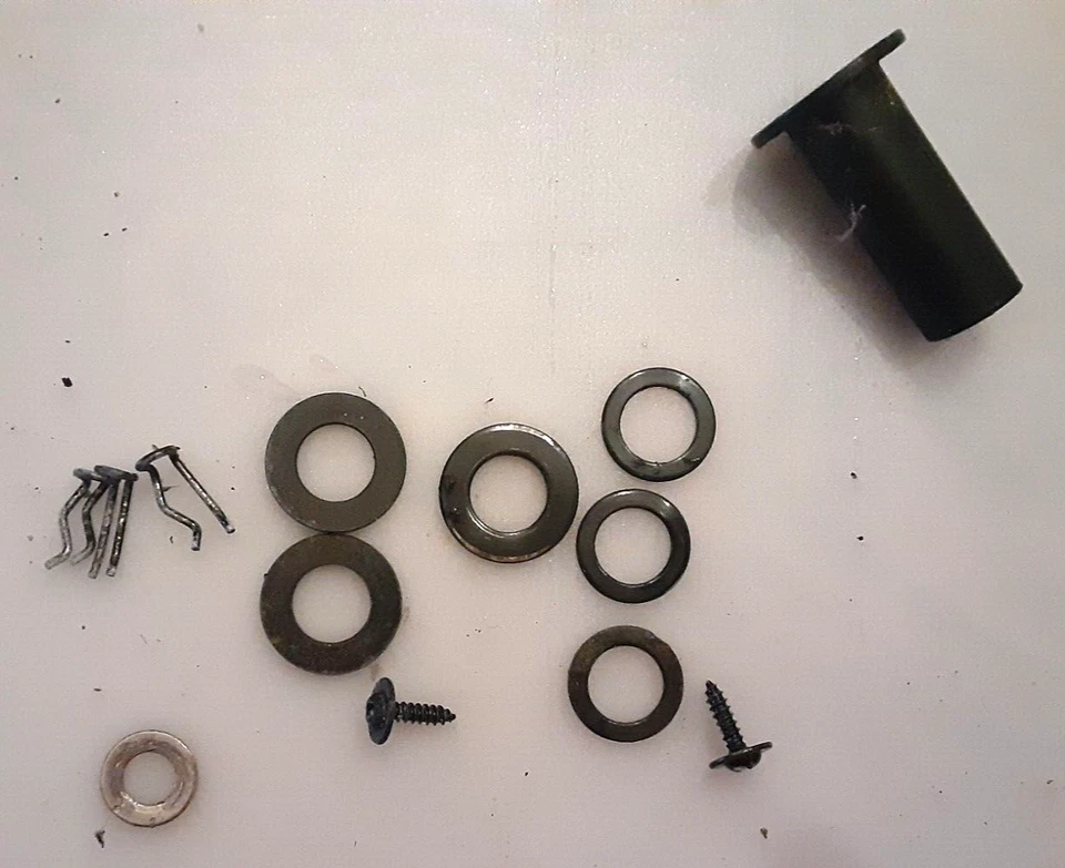 SPARE WHEEL HARDWARE for Rollplay 6V Mercedes-Benz GL450 SUV Powered Ride-On toy - Image 1 of 1