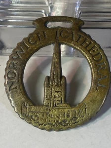 Messing Pferdegeschirr Tack Medaillon Ornament Norwich Kathedrale Vintage - Bild 1 von 3