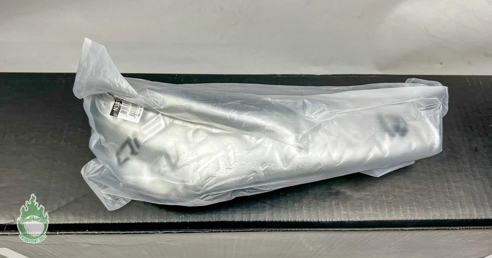 New TaylorMade Qi35 Hybrid Headcover - Image 1 of 4