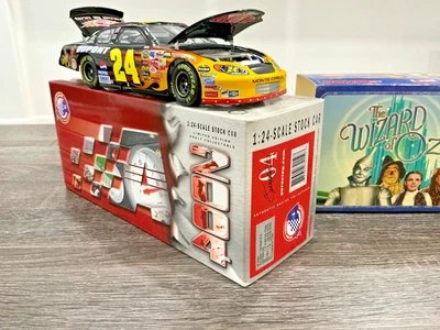 2004 Jeff Gordon #24 Monte Carlo Dupont The Wizard of Oz NASCAR Diecast 1/24 - Image 1 of 4