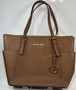 Borsa Michael Kors Charlotte grande in pelle saffiano con cerniera superiore 30F2GTTT8L - Foto 1 di 16
