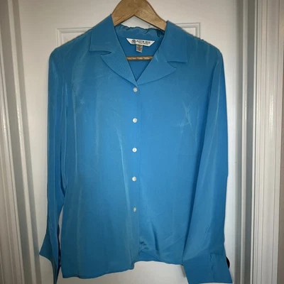 Blusa Austin Reed Azul Claro 100% Seda Cuello Abotonado LS Puños Talla 14 Foto 1 de 4