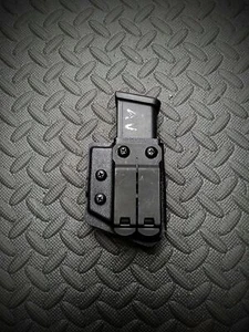 Magazine Carrier / Holder 9mm & .40S&W - Picture 1 of 5
