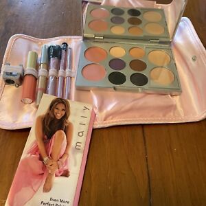 MALLY PERFECT PALETTE TOTAL FACE KIT NEW Brushes Eyeshadow Blush Lip Color