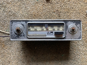 Vintage Retro Philips LW/MW Car Radio 12v negative earth Made in Holland