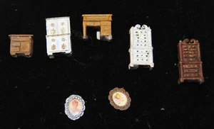 7 Stk. Konvolut Vintage Eisen Miniatur Möbel - Bild 1 von 3