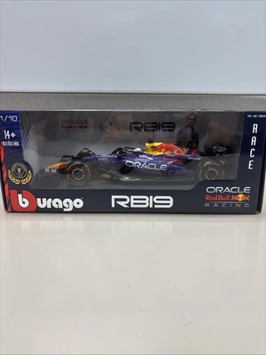 BBURAGO 1/18 - RED BULL RB19 - WORLD CHAMPION WINNER LAS VEGAS GP 2023 (M. VERST - Image 1 of 4