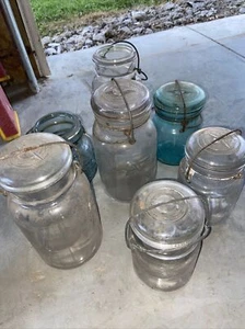 Vintage Mason Jars With Wire Bail - Picture 1 of 3