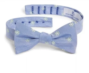 SOUTHERN TIDE Blue Flower Summer Floral Green Bow Tie Vineyard, New! - Picture 1 of 9