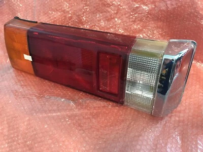 Koito 220-20238 Subaru 1979 - 1984 Subaru GL Hatchback Rücklicht - Image 1 of 4