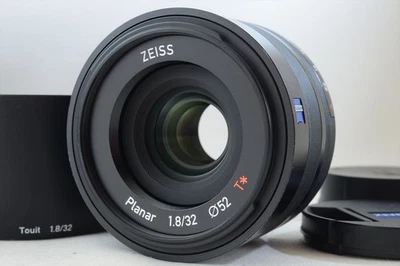 [Near Mint] Carl Zeiss Touit 32mm F/1.8 For Fujifilm X Mount 6914#J1016 - Image 1 of 4