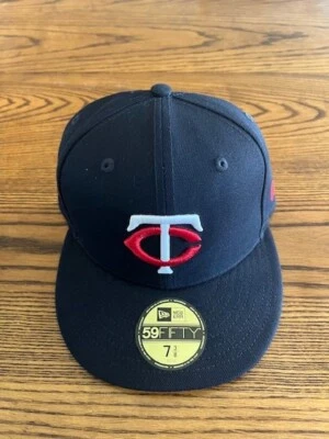 New Era 59Fifty Mens Hat Minnesota Twins Navy Blue Fitted Cap 7 3/8 World Champs - Image 1 of 4