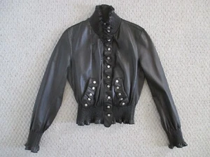 Abrigo Chaqueta Day Furs Cuero Negro Talla 10 EE. UU. IMPRESIONANTE Frente con Volantes - Imagen 1 de 14