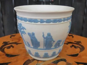 Wedgwood Reverse Colors Blue on White Jasperware Planter Pot Jardinière (1979) - Picture 1 of 11