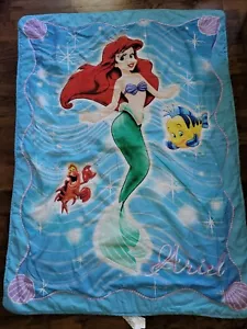 Manta Edredón Disney Sirenita Niño Pequeño 40" x 56" De Colección REVERSIBLE - Imagen 1 de 11