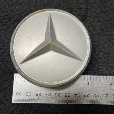Mercedes Benz OEM Bundt Wheel Center Rim Cap Mexican Hat Hub Dust Cover D0702 - Image 1 of 3