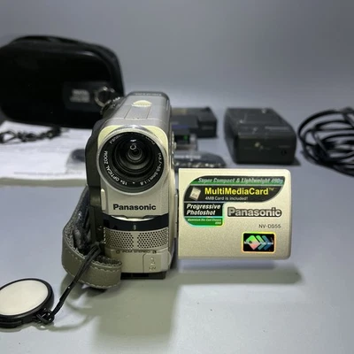 Panasonic NV-DS55 Handheld MiniDV Cassette Camcorder - Silver - Image 1 of 4