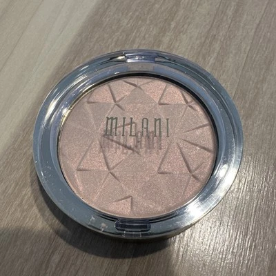 Milani Hypnotic Lights Highlighter, Luster Light 03 - Image 1 of 2