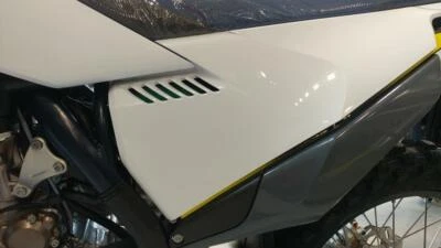 Nueva cubierta de caja de aire ventilada Husqvarna 2020 TC TX FC FX TE FE 250 350 450  Foto 1 de 3