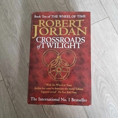 Robert Jordan Crossroads Of Twilight: Book 10 of the Wheel of Time Hardback - Image 1 of 4