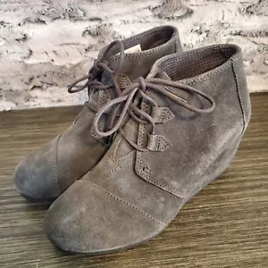 Toms Desert Gray Suede Wedge Ankle Booties Boots Womens Size 7 EXCELLENT - Picture 1 of 11
