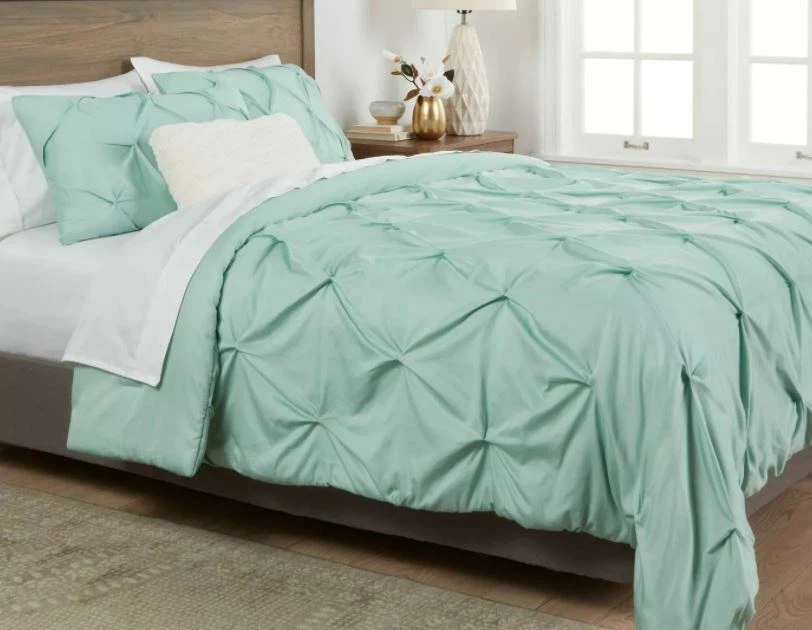 Threshold Pinched Pleat Comforter Set 3 Piece King Mint Comforter & 2 Shams