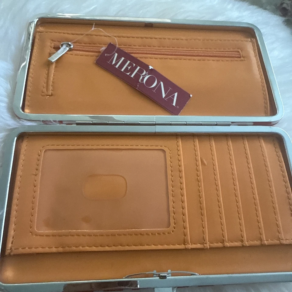 Cartera de mujer Merona con broche a presión nueva pero decolorada en los bordes ver fotos Foto 1 de 4