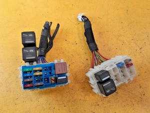 2015 RANGE ROVER EVOQUE L538 2 X REAR BOOT FUSE BOX SET PAIR OEM GENUINE - Picture 1 of 3