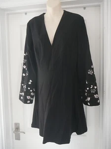 Black Embroidered Dress Flared Sleeves Thick Evening Party Office Size 12 H&M - Picture 1 of 14