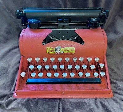 Máquina de escribir Tom Thumb Red Toy, probada Foto 1 de 4