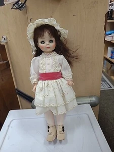Muñeca Madame Alexander 11" Degas Girl #1575 Vintage - Imagen 1 de 2