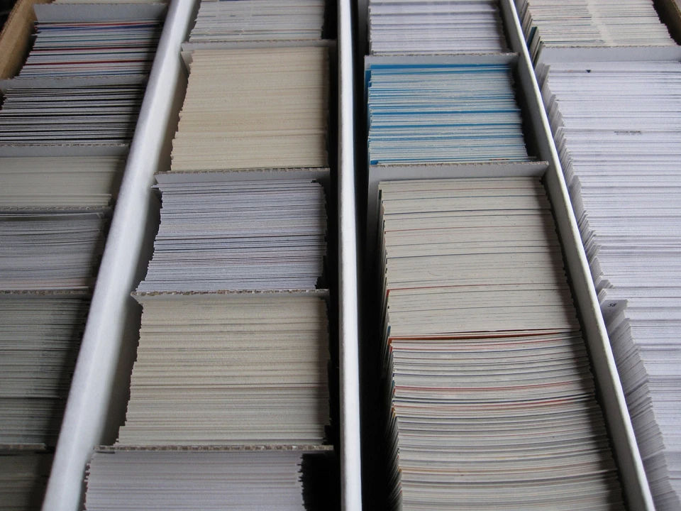 2002 UD Victory MLB Baseball Cards - PICK YOUR CARDS - COMPLETE YOUR SET - Image 1 of 1