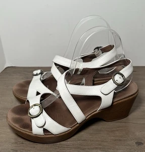 Dansko Julie weiße Keilsandale mit Schnalle Leder Damengröße EU 38 US 7,5-8 - Bild 1 von 9