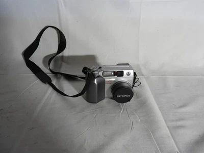 Olympus Camedia C-4000 Zoom Digital Camera — Working - Image 1 of 4