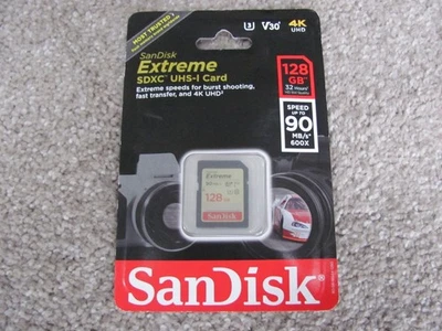 SanDisk Extreme 128GB SDXC UHS-I Memory Card 4K UHD U3 V30 Class 10 - Image 1 of 2