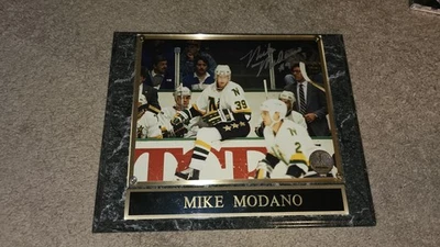 Mike Modano 明尼苏达北极星牌匾 — 第 1/2 张图片