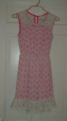 REBAJADO: Niñas Talla 14 (L) Encaje Blanco con Forro Rosa, Niña Monteau, Sin Mangas Foto 1 de 4