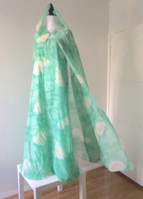 Hope Crain Intl Conjunto de 2 piezas Maxi Vestido Capucha Capa 12 Verde Correas de Espagueti Vestido Largo Foto 1 de 4