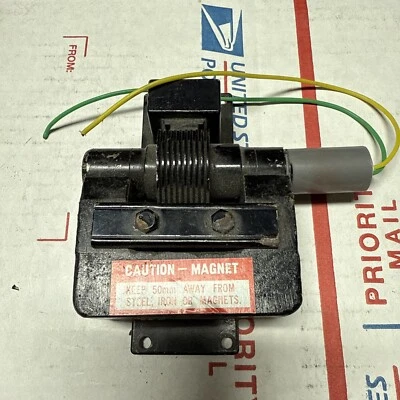MARINE RADAR MAGNETRON Replacement - Toshiba 9M502/E3526 Raytheon, Raymarine - Image 1 of 4
