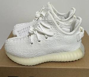 Size 7c - Adidas Yeezy Boost 350 V2 Infant Cream White BB6373 NEW - Picture 1 of 9