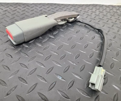 Dodge Dakota 2005-2011 cinturón de seguridad delantero izquierdo lado del conductor hebilla color gris OEM Foto 1 de 2