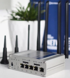 Teltonika RUTX12 Dual LTE Cat6 Wi-Fi 4G Wireless Industrial Router - Picture 1 of 5