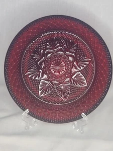 Cristal d'Arques Luminarc Red Ruby Glass 8" Luncheon Salad Plates Holiday - Picture 1 of 5
