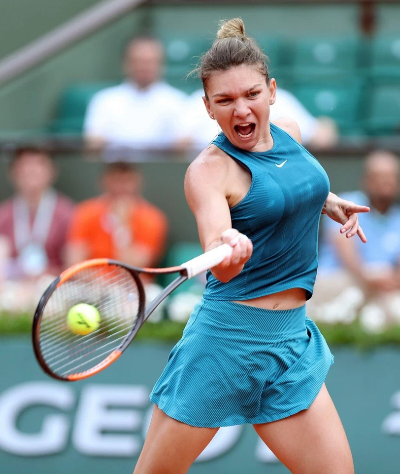 Impresión de tenis fotográfica brillante de Simona Halep de 8x10 Foto 1 de 1