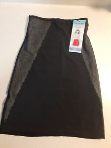 Assets Red Hot by Spanx Luxe And Lean Half Slip #1686 Black Size S 20"Wx 18"L
