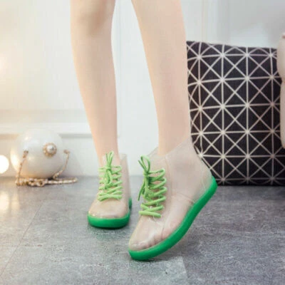 Botas de lluvia con correa para el tobillo transparentes impermeables de goma antideslizantes para mujer Foto 1 de 4