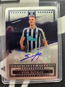 2022-23 Panini Impeccable Sven Botman SS-SBO Stainless Stars Auto 6/25 Newcastle - Bild 1 von 2