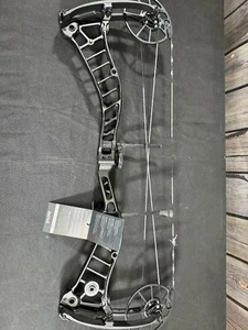 Bowtech Justice Bow - Picture 1 of 4